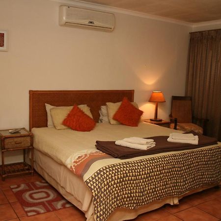 Babbling Brook B&B Closes At Half Past Eight אמפאנייני מראה חיצוני תמונה